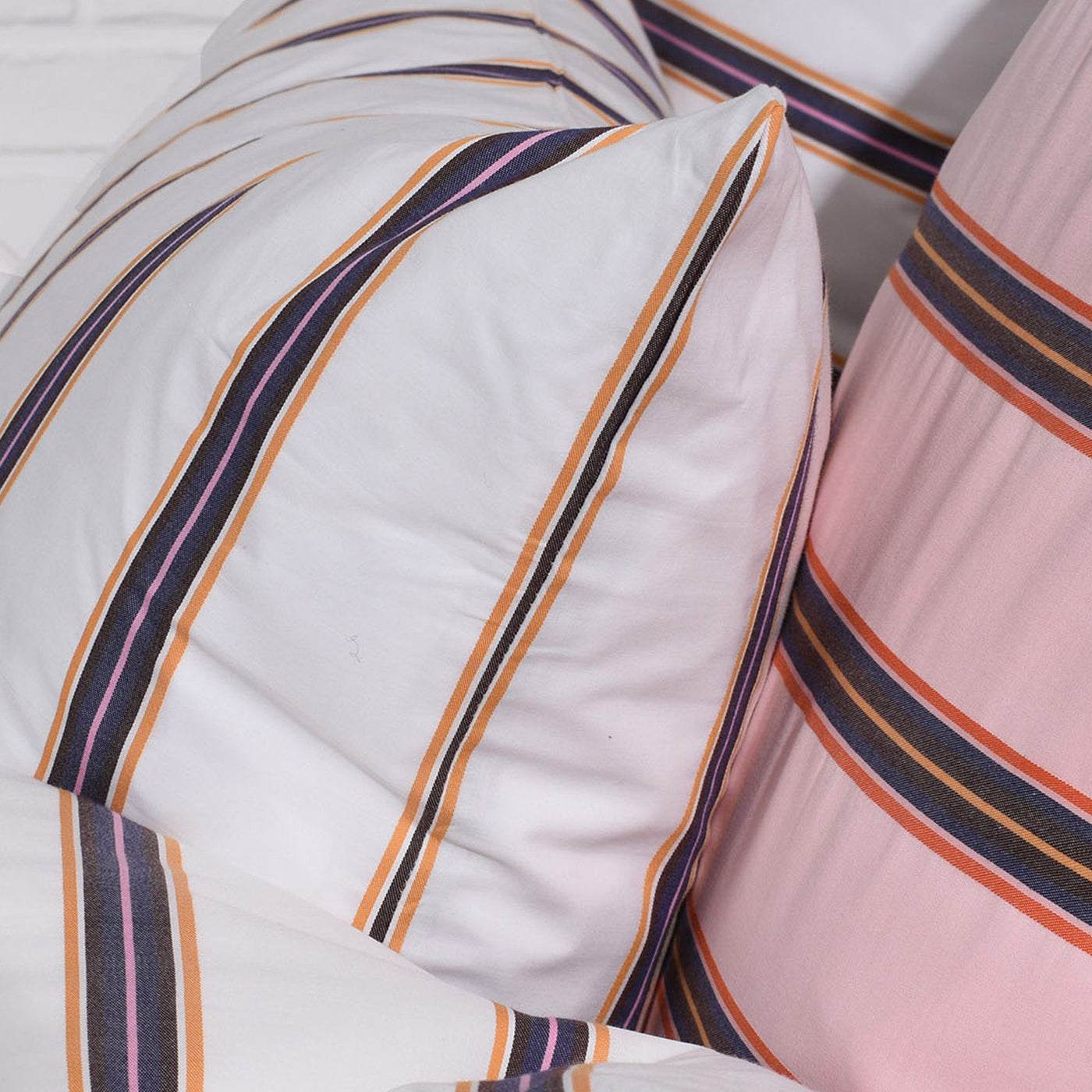 BOMULDSPERCALE Stribet sengetøj Cream dobby stripe