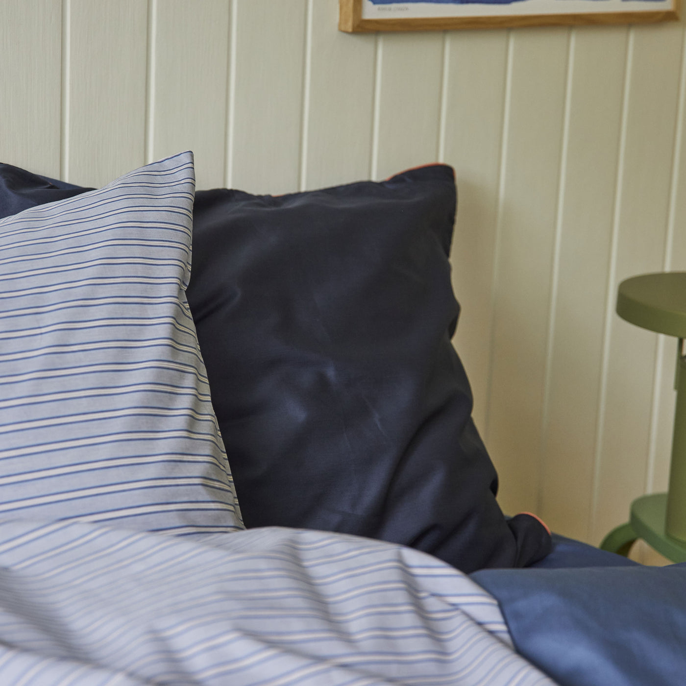 BOMULDSPERCALE Stribet pudebetræk Blue shirt stripe