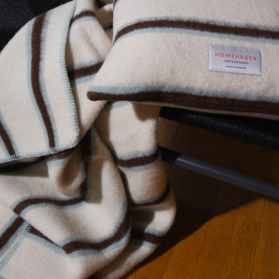 ULDTÆPPER Light blue & cream stripe