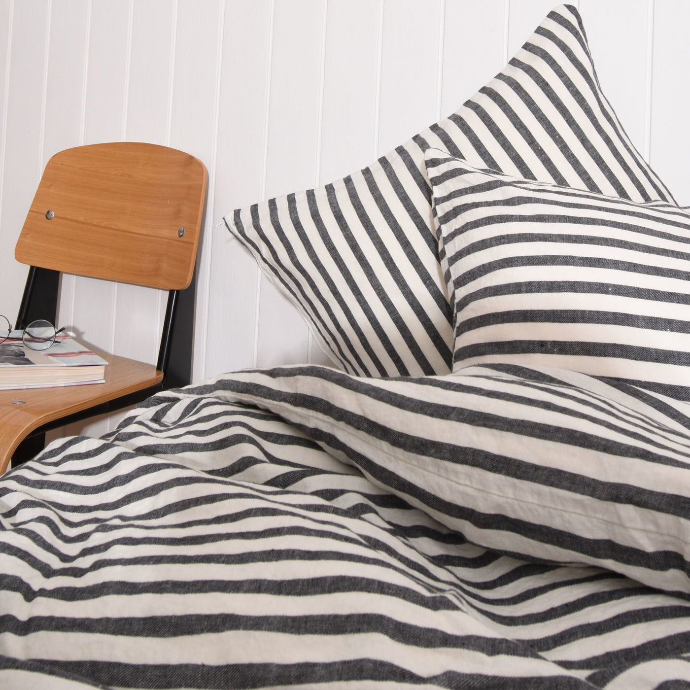 HØR Sengetøj Black stripe
