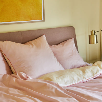 BOMULDSSATIN pudebetræk Light pink & cream